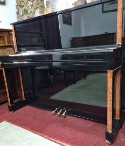 Sandner Upright Piano (774)