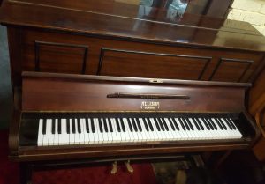 Allison Upright Piano (220)