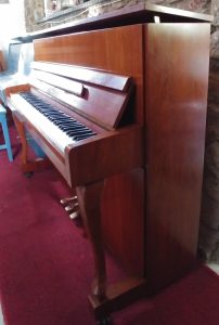 Samick Upright Piano (753)