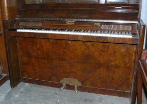 Eavestaff Upright Piano (093)