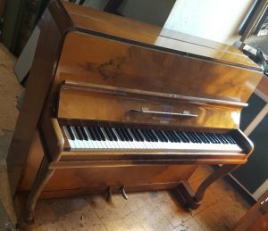 William Squire Upright Piano (372)