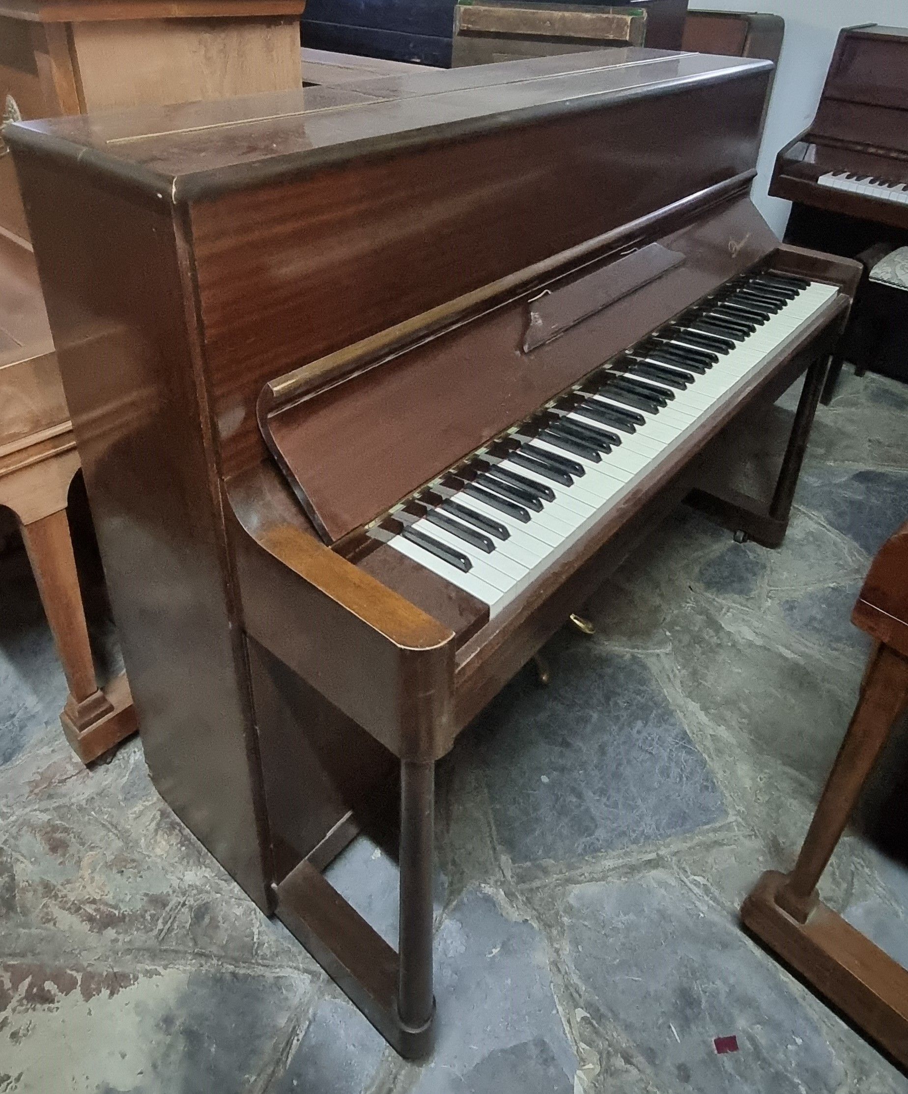 Danemann Upright Piano (050)