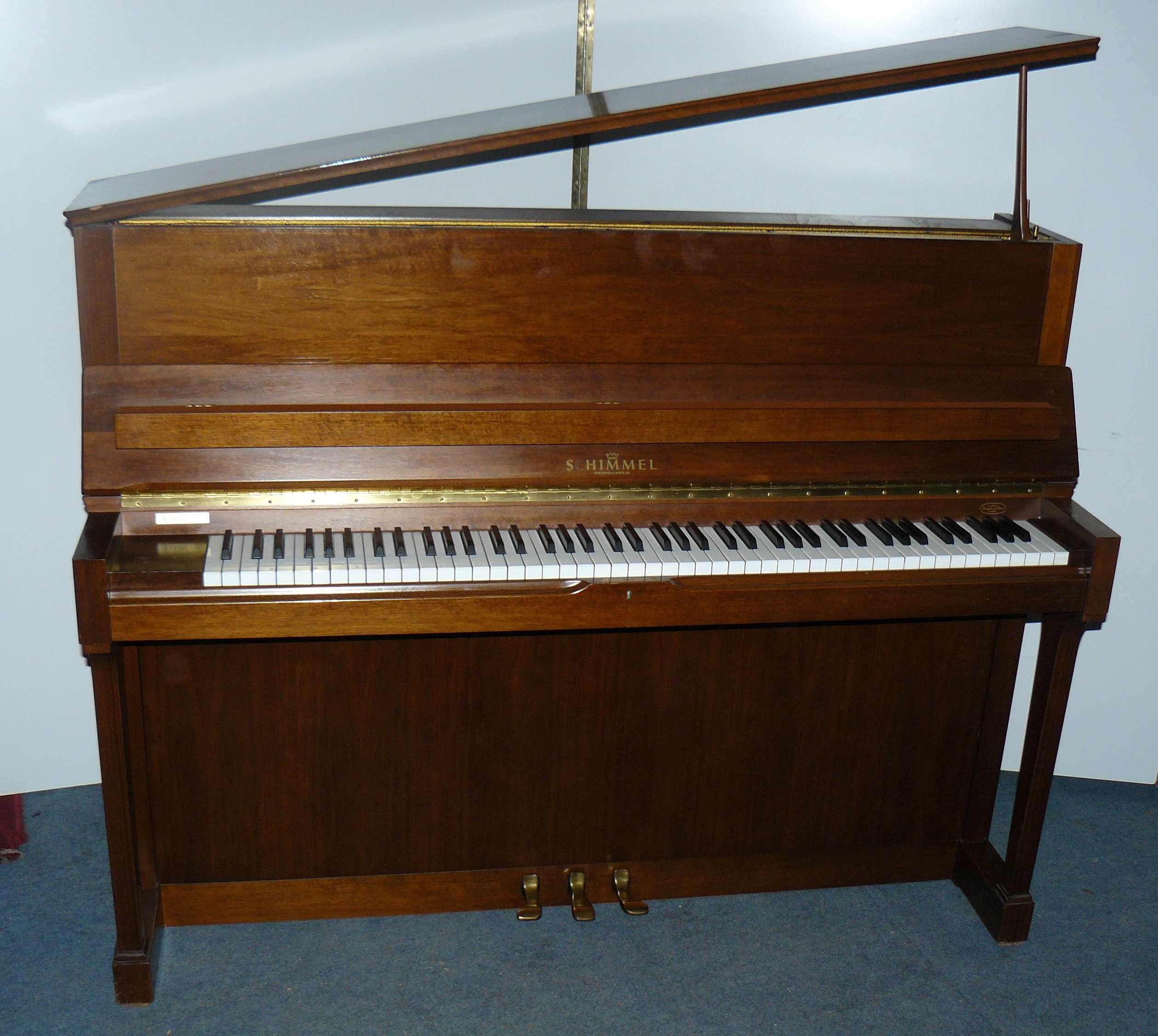 Schimmel Upright Piano (643)