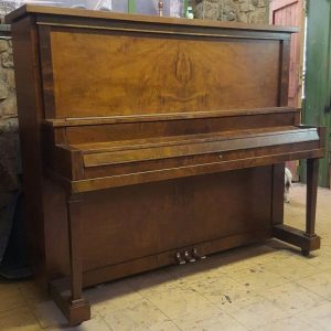 Estey Upright Piano (737)